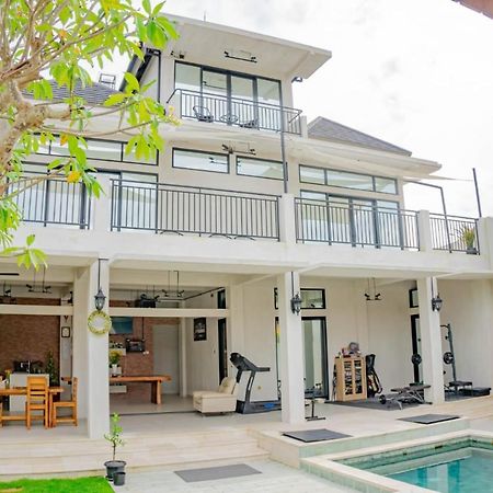 Berawa Homestay Canggu Esterno foto
