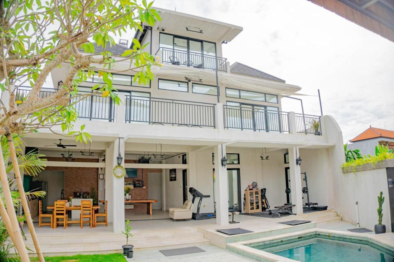 Berawa Homestay Canggu Esterno foto